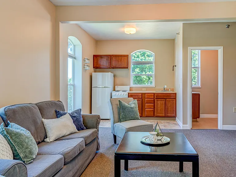 1320 Hillcrest Rd #3 — Photo 6