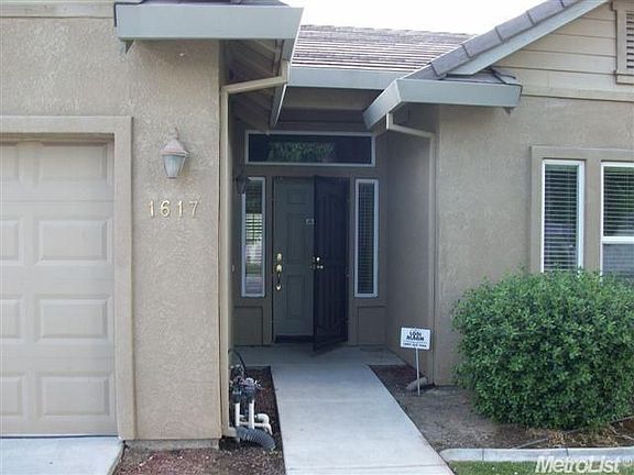 2nd image of 1617 Cherrywood Way