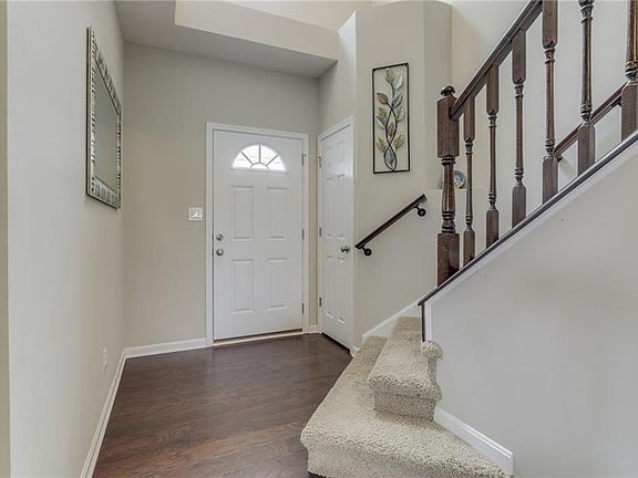 5th image of 2636 Twinleaf Dr