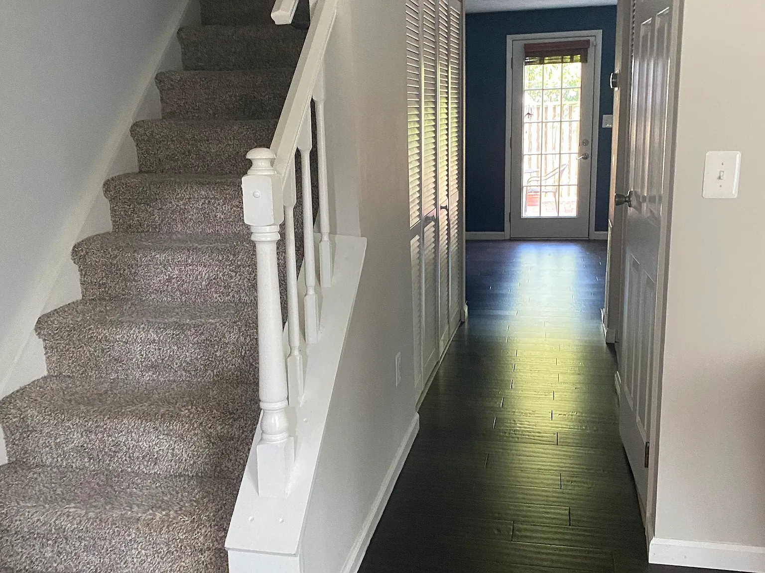 3 bed, 2.5 bath, 1280 sqft, $2,850 — Photo 2