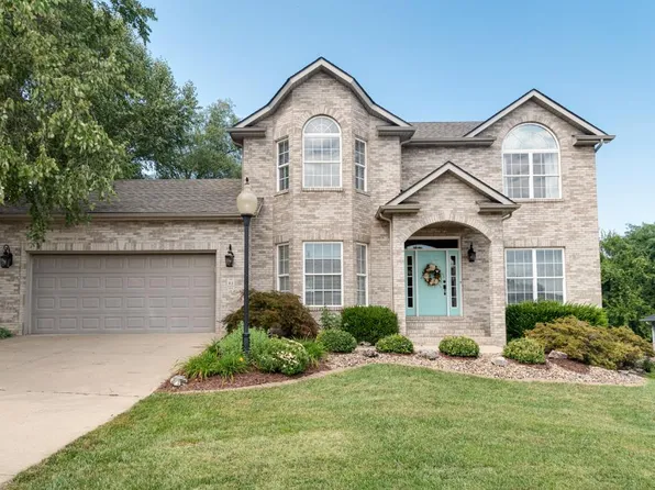 113 Somerset Dr, Glen Carbon, IL 62034