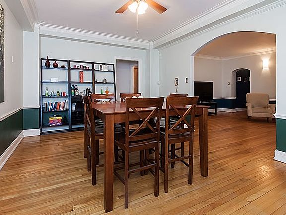 5th image of 609 W Stratford Pl APT 6D