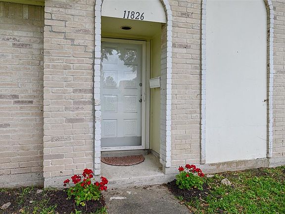 3rd image of 11826 Kirkway Dr