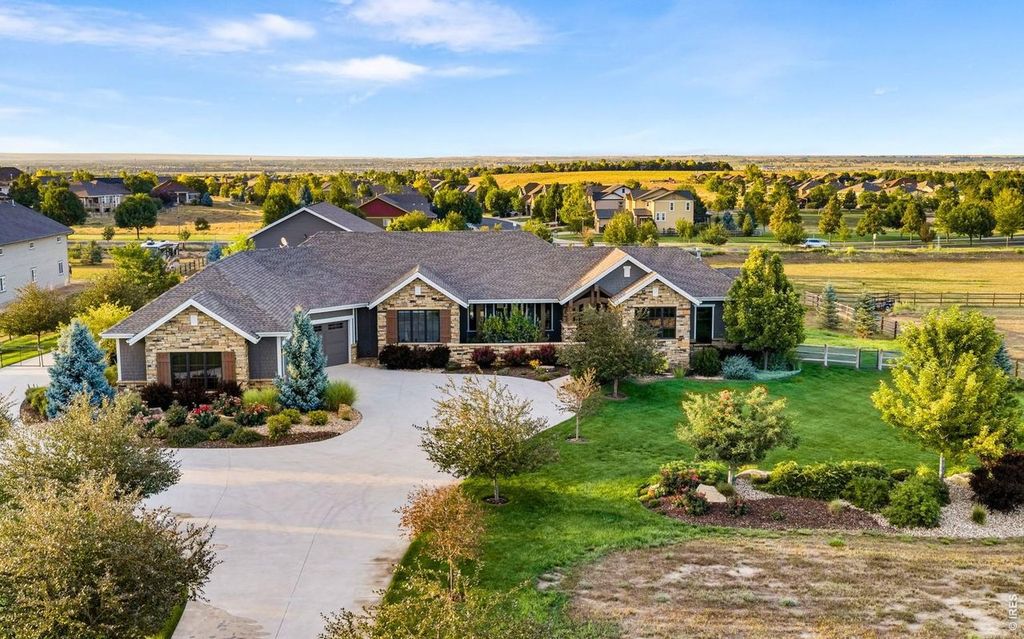 8748 Longs Peak Cir
