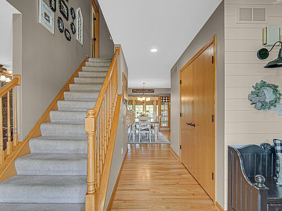 2nd image of 628 Fawn Cir
