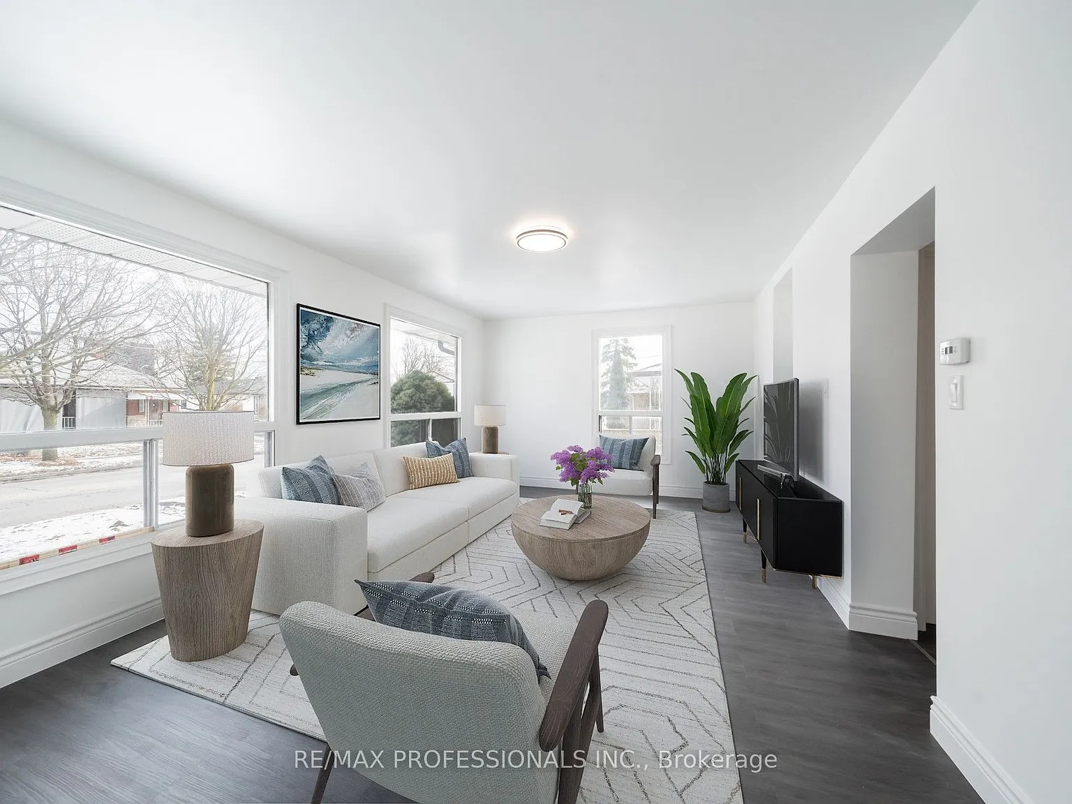 2 bed, $2,900 — Photo 1