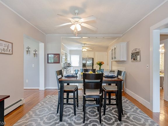 3rd image of 154 Gould Ave