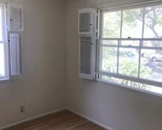 4th image of 3213 Colby Ave