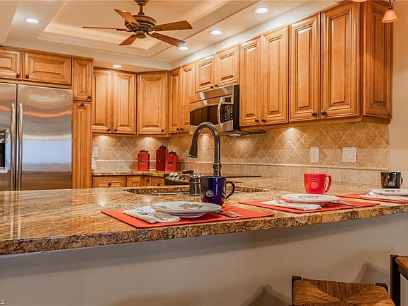 3rd image of 25870 Hickory Blvd APT 206