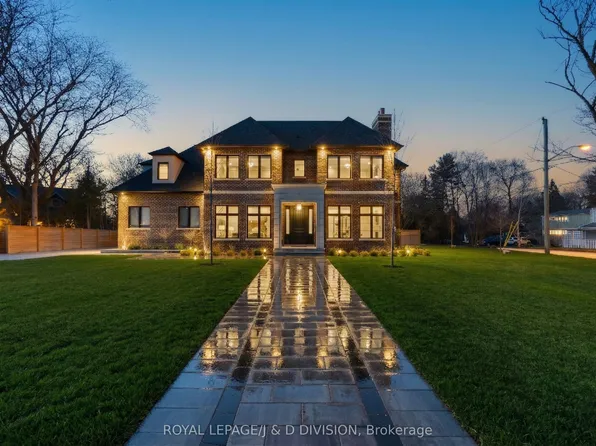 4 Pine Ridge Dr, Toronto, ON M1M 2X3