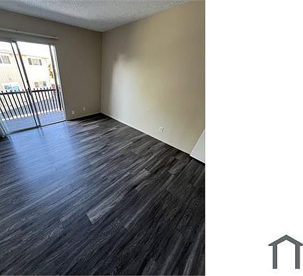 4th image of 2218 Hillsborough Ct