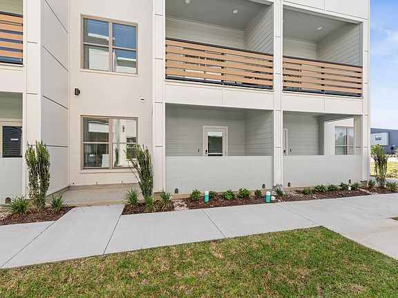 2nd image of 212 Spoonbill Dr