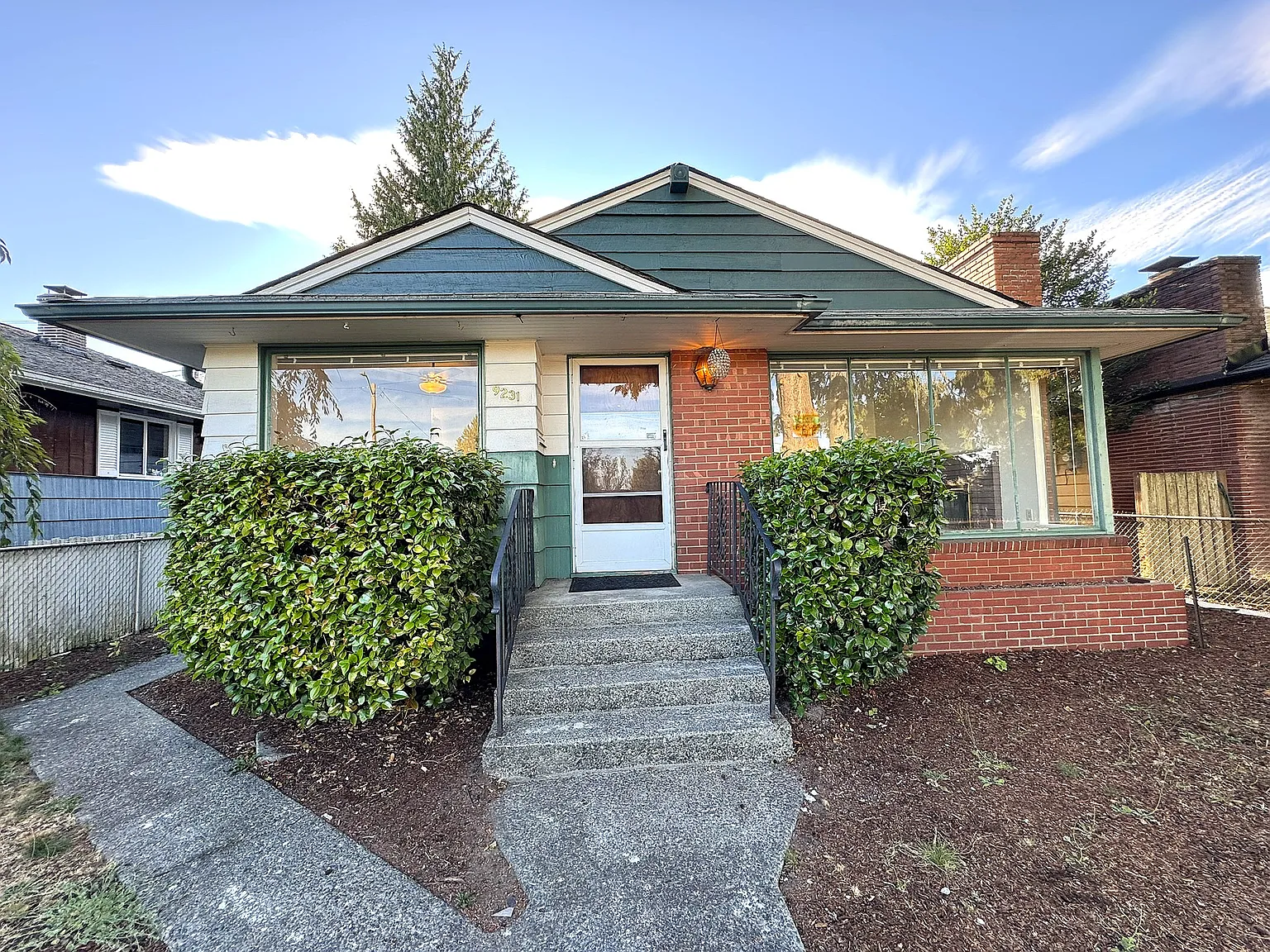 3 bed, 1040 sqft, $2,900 — Photo 1