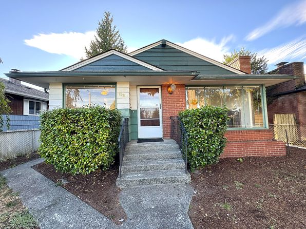 9231 34th Ave SW