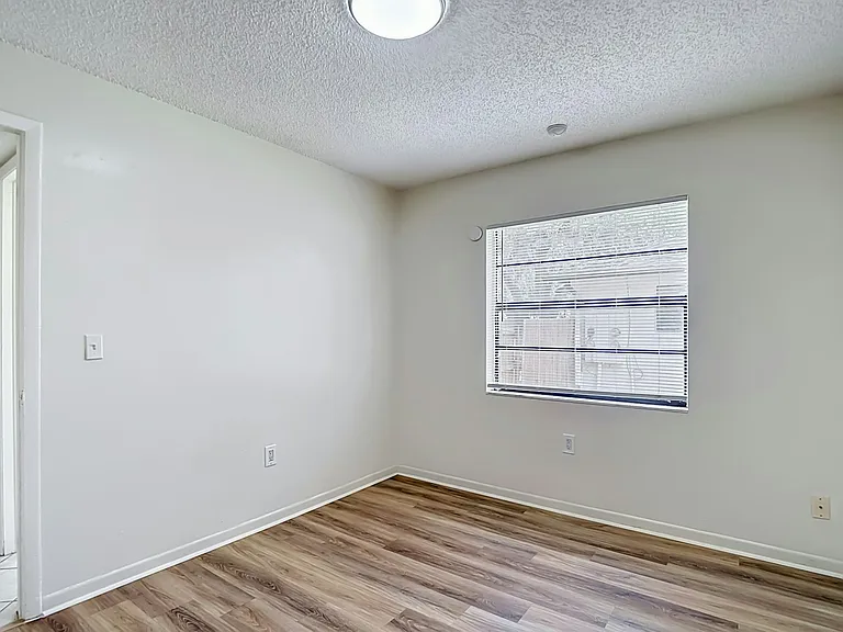 4102 E Humphrey St #A — Photo 8
