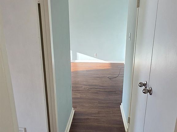 5th image of 1271 Poplar Ave APT 508