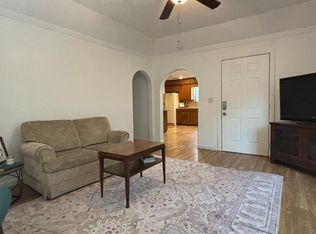 207 E Juniper Ln, Mustang, OK 73064