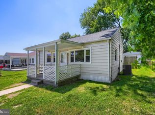3 Honeycomb Rd, Middle River, MD 21220