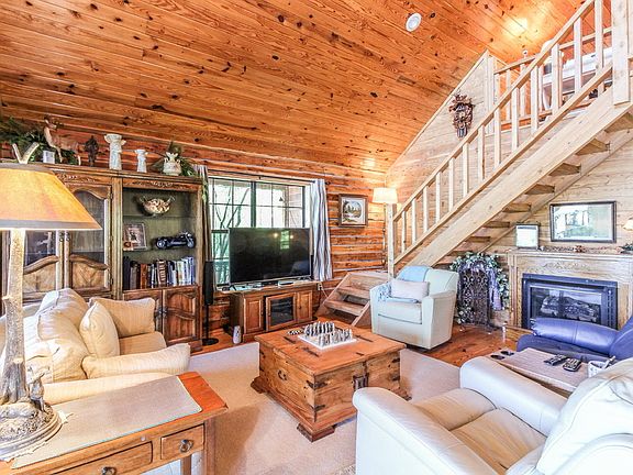 4th image of 33 Cypress Lake Dr