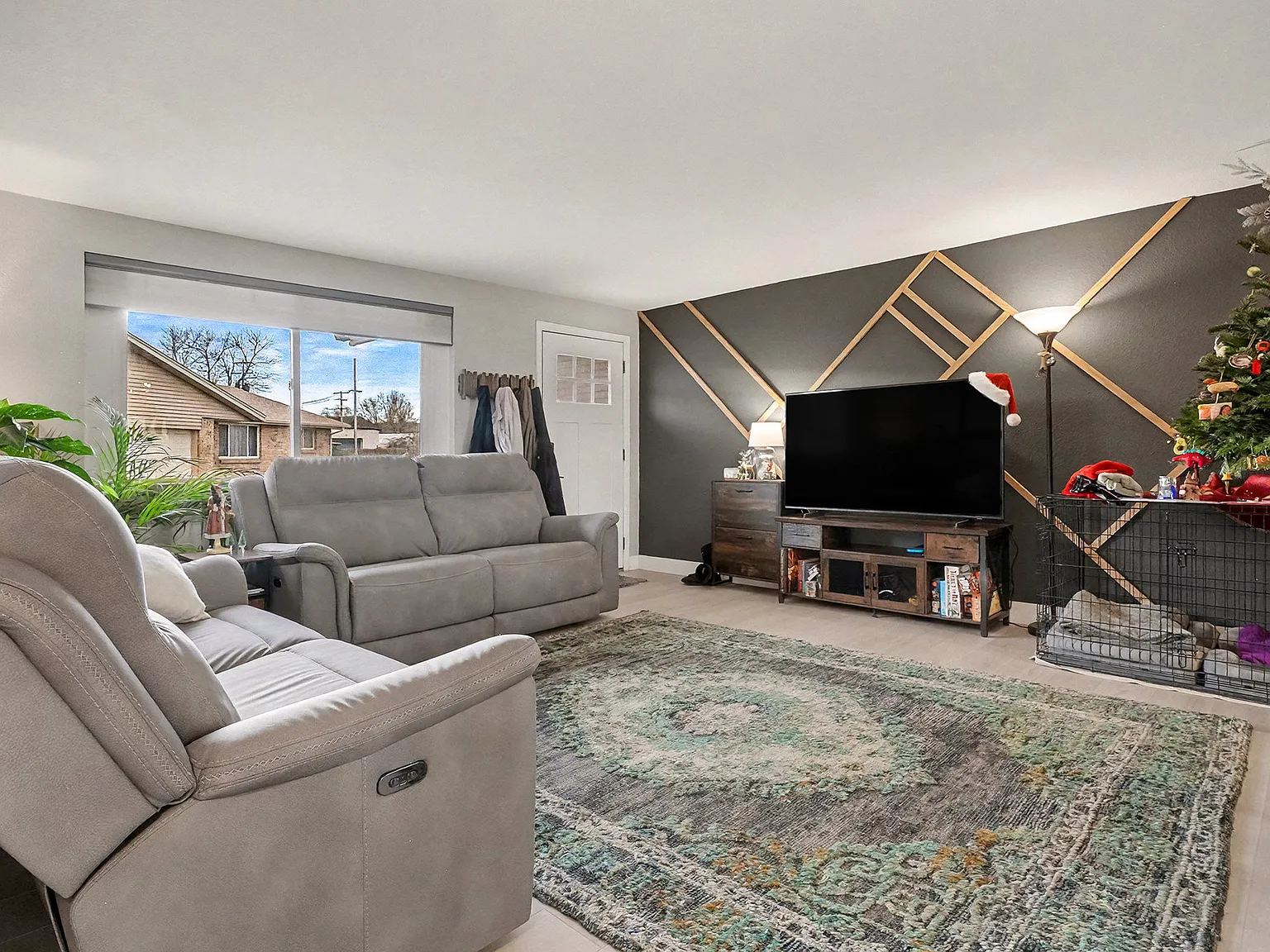 2 bed, 960 sqft, $2,950 — Photo 2