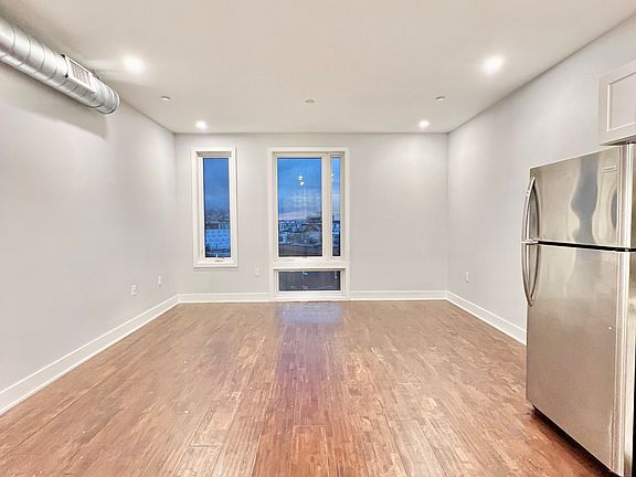 3rd image of 1843 E Passyunk Ave #D3