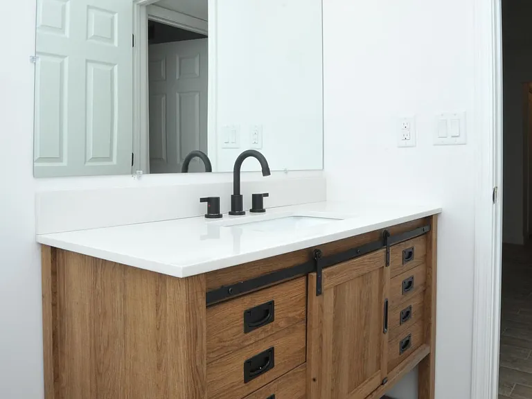 3318 E Presidio Rd — Photo 9