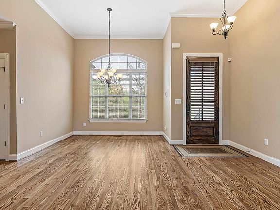 5th image of 2028 Shadow Oaks Cir