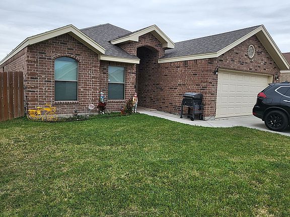 2nd image of 3205 Legacy Ln #78550