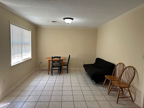 4th image of 318 Christman Dr