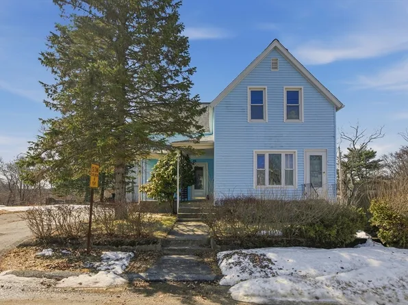 1 Bellmore St, Attleboro, MA 02703