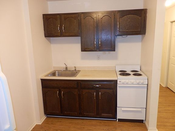 4th image of 6 Putnam Ave APT A6