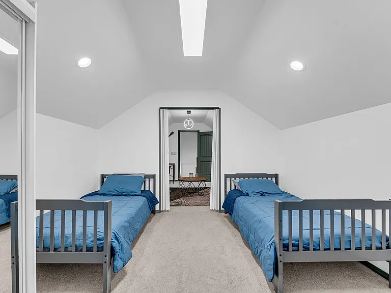 1041 Starlight Loop — Photo 48