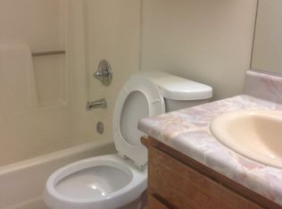 20958 Nisqually Rd APT 1, Apple Valley, CA 92308