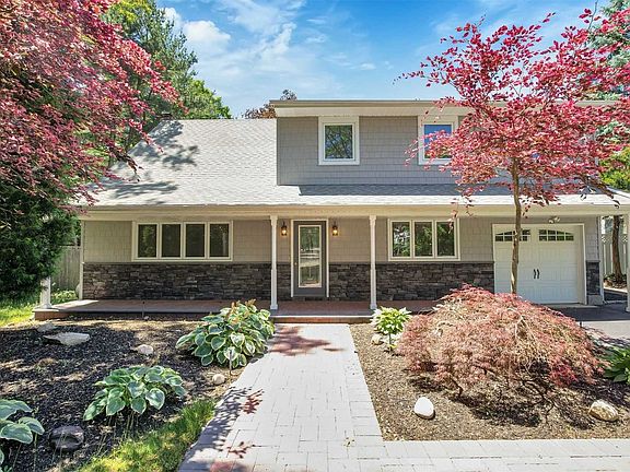 2nd image of 5 Robin Ln