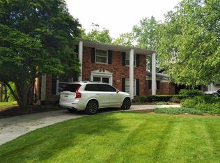 33555 Heritage Hills Dr, Farmington Hills, MI 48331