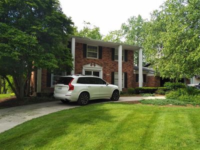 33555 Heritage Hills Dr, Farmington Hills, MI, 48331
