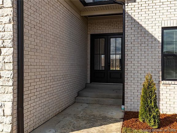5th image of 1815 Augusta Boulevard Lot 149