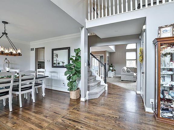 3rd image of 861 Havenwood Ct