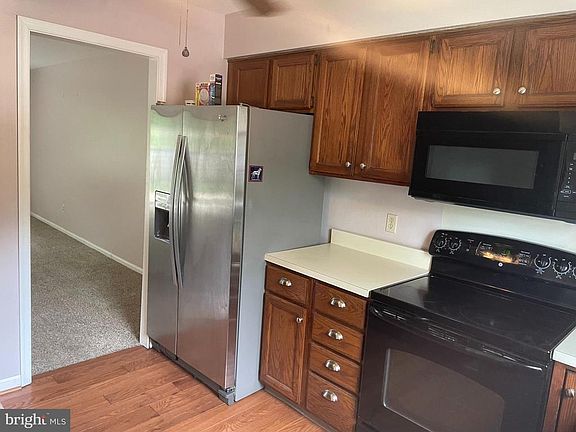 5th image of 154 Trotters Lea Ln