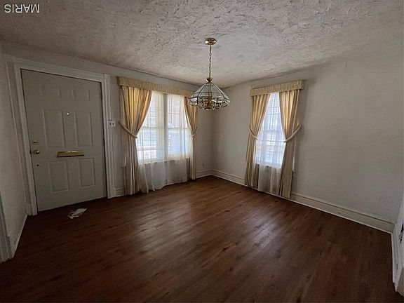 3rd image of 7921 W Bruno Ave