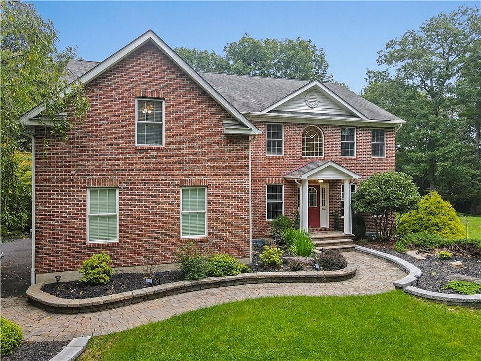 6155 Starlight Ct, Swiftwater, PA 18370 Zillow