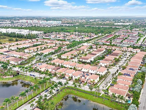5th image of 8870 NW 99th Path