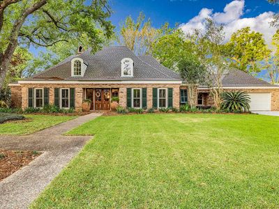 305 Oak Alley Dr, Houma, LA, 70360