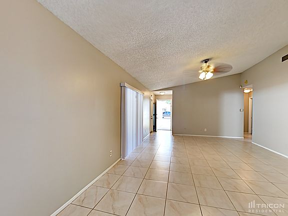 4th image of 1543 Thistledown Dr