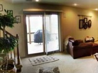 11767 Hartman Ave, Omaha, NE 68164