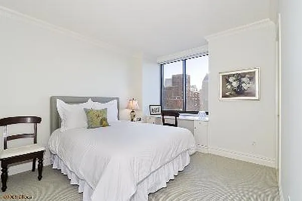 Sold by Corcoran | media 6
