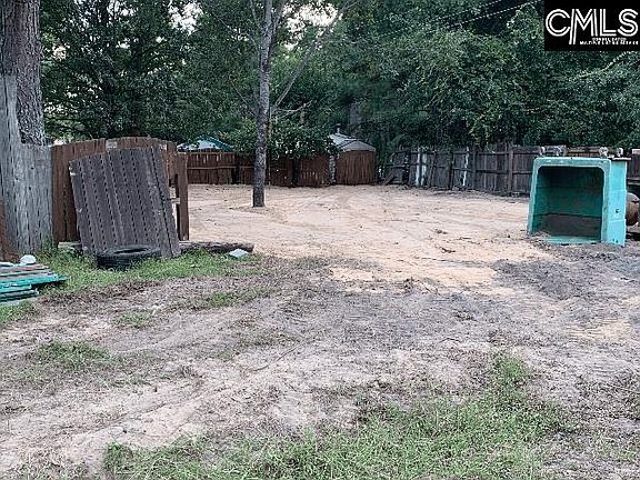 3rd image of 1034 Percival Woods Rd