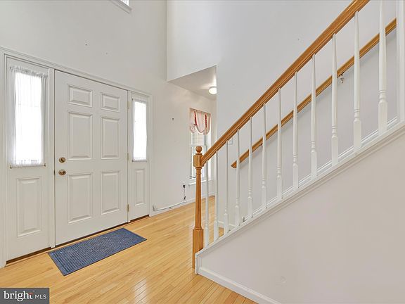 5th image of 23 Sweetbriar Ln #L-0011