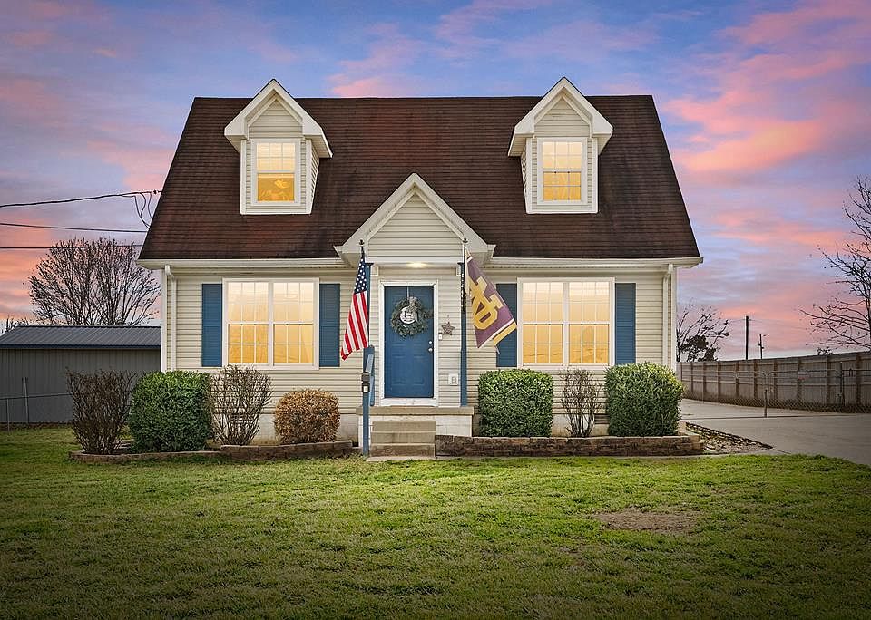 1st image of 5483 Roaring Springs Rd