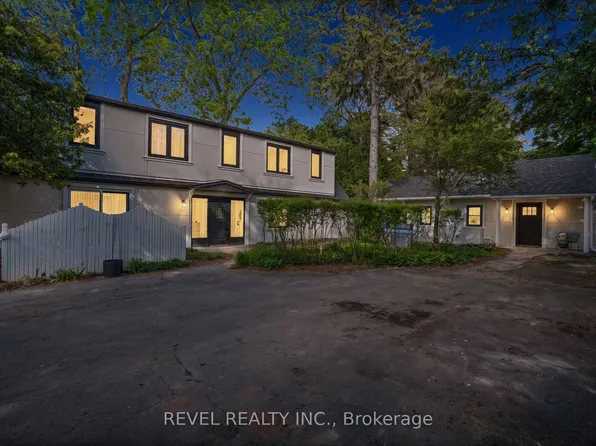 1182 Linbrook Rd, Oakville, ON L6J 2L4
